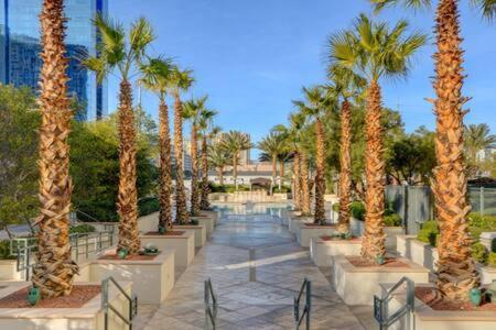 Mgm Signature-15-717 F1 Track & Strip View Balcony لاس فيغاس المظهر الخارجي الصورة
